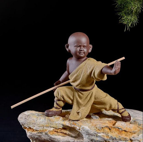 Shaolin-Monk-Statuette