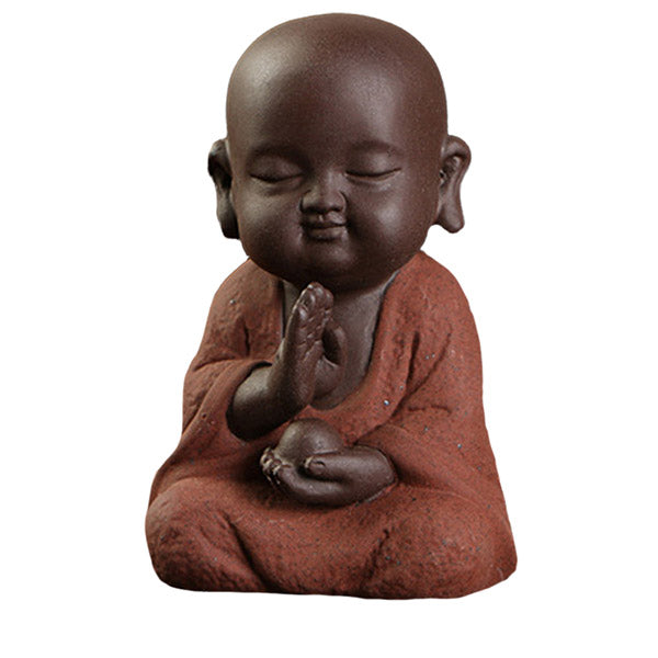 Red-Buddha-Statuette