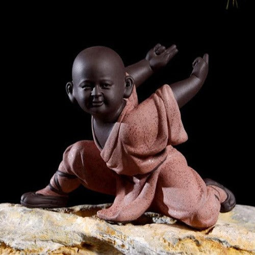 Monk-Statuette